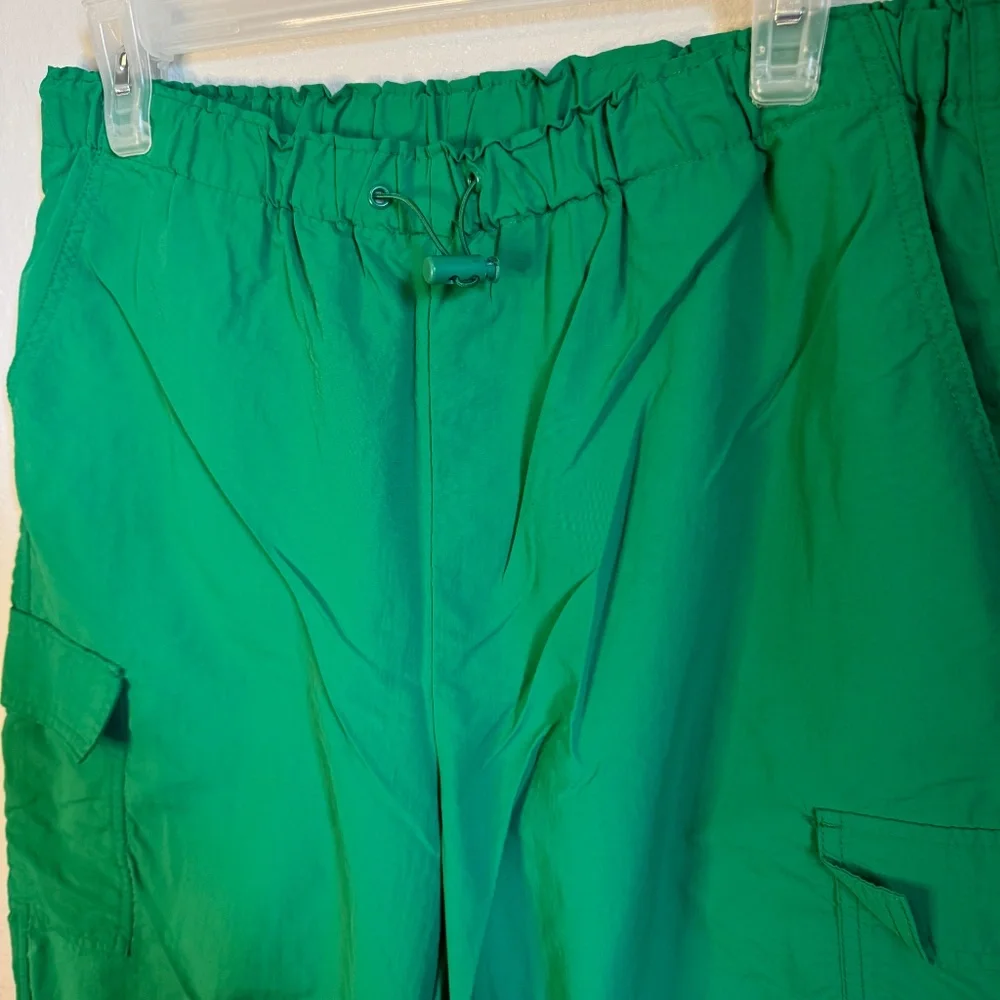 Love Tree Lightweight Parachute Cargo Pants with Drawstring Ankles Green - Picture 3 of 5